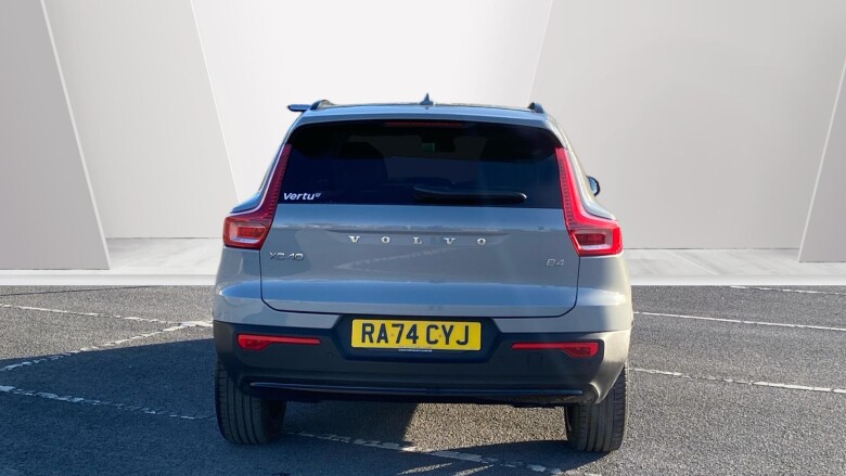 Volvo XC40 2.0 B4P Ultra Dark 5dr Auto Petrol Estate